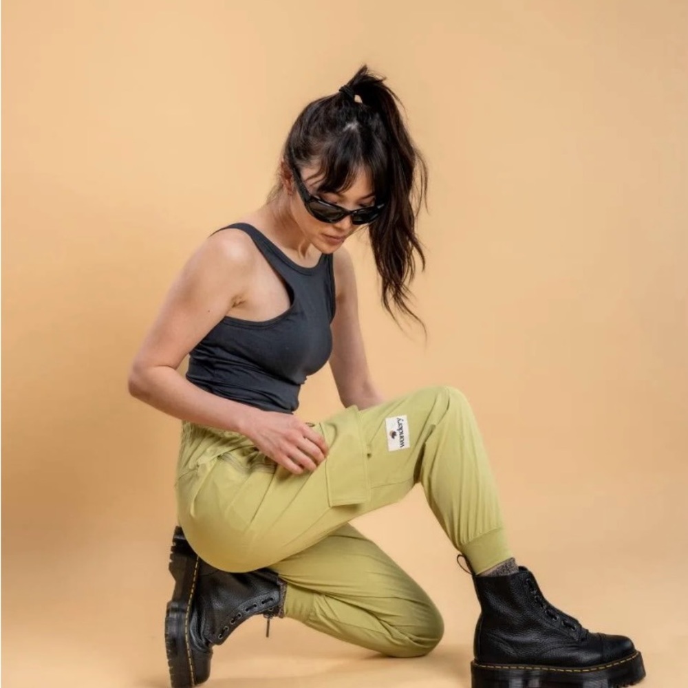 NEW WITH TAGS Wondery Rebecca Belay Pants Patagonia, Prana, The North Face